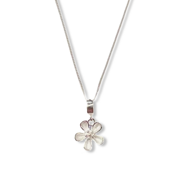 Sweet Daisy Sterling Silver Necklace