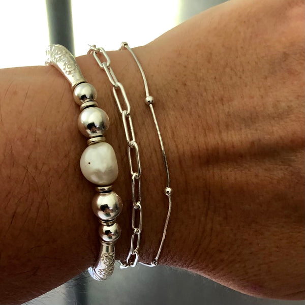 Hilltribe Silver Reflections Bracelet - Baroque Pearl