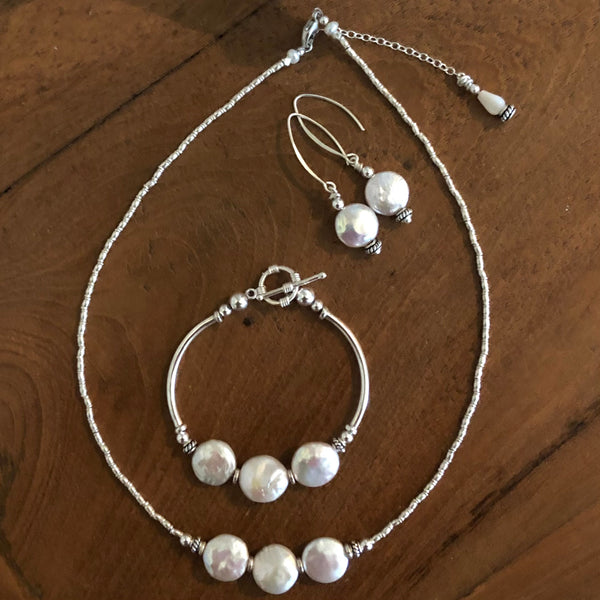Pearls of Wisdom Earrings- Keshi Pearl